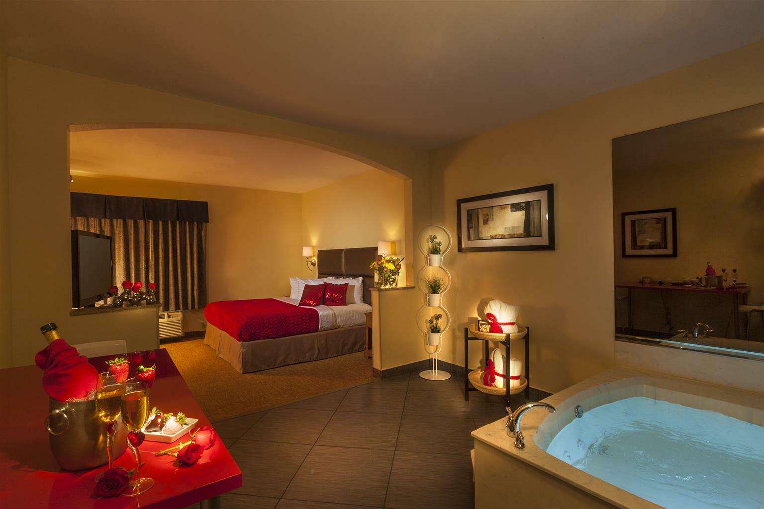 Best Western Plus Lewisville Flower Mound Екстер'єр фото